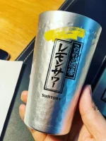 초경량 프리미엄 알루미늄 맥주 머그잔 특수 디자인 레스토랑 및 레스토랑을 위한 고급 아이스크림 컵 일본식 순수한 색상 - 이미지 3