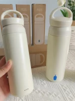 이중벽 500ml 스테인리스 스틸 보온 물병 휴대용 직수형 차 누수 방지 단일 배치 구형 팬 눈 감기 구매 - 이미지 4