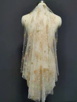 맞춤형 짧은 진주 페가수스 웨딩 베일, 반짝이는 골드 더스트 원 레이어 브라이덜 베일 (빗 포함), 실제 사진 촬영된 신부 베일 - 이미지 4