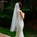 TOPQUEEN V30 클래식 신부 웨딩 베일 일반 원사 1 계층 소프트 웨딩 롱 베일 빗 웨딩 드레스 액세서리 블랙 레드 - 이미지 5