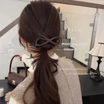 새로운 트위스트 헤어 클립 PU 보우 바레트 대형 헤어 클립 플라스틱 머리핀 스위트 데일리 모자를 쓰고 있죠 여성 헤어 액세서리 - 이미지 3