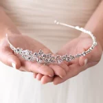 트렌디한 신부 머리띠, 실버 컬러 라인석 크리스탈 티아라 웨딩 왕관 공주 티아라 쥬얼리, 신부 웨딩 헤어 쥬얼리 - 이미지 3