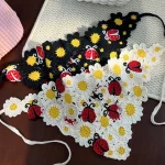 한국어 달콤한 귀여운 수제 크로 셰 뜨개질 중공 삼각형 머리띠 수건 여성 봄과 여름 니트 꽃 여행 사진 헤어 스카프 - 이미지 5