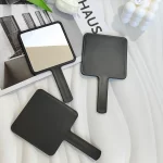 INS 블랙 핸드 헬드 미러 메이크업 거울 휴대용 화장품 거울 학생 휴대용 핸들 미러 여행 작은 주머니