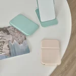 데스크탑 메이크업 거울 솔리드 컬러 PU 가죽 간단한 휴대용 휴대용 메이크업 거울 접이식 학생 컴팩트 귀여운 포켓 거울 - 이미지 5